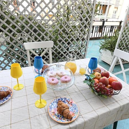 Izzhome Holiday Terrace Cagliari Bagian luar foto