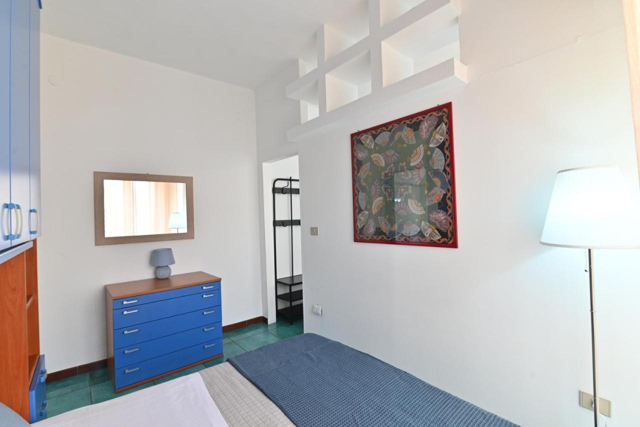 Izzhome Holiday Terrace Cagliari Bagian luar foto