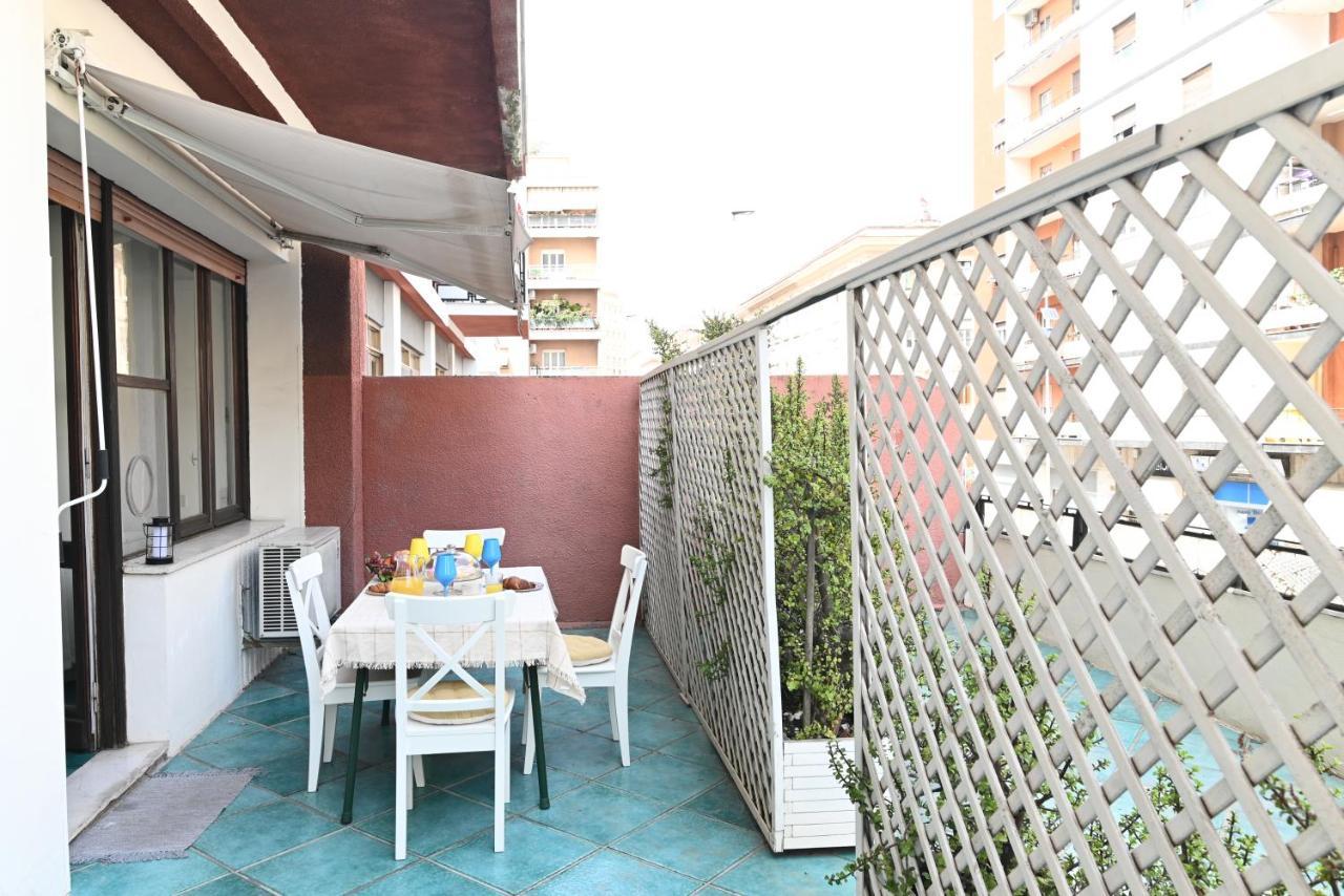 Izzhome Holiday Terrace Cagliari Bagian luar foto