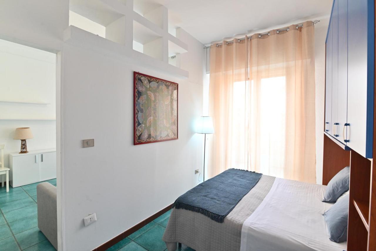 Izzhome Holiday Terrace Cagliari Bagian luar foto